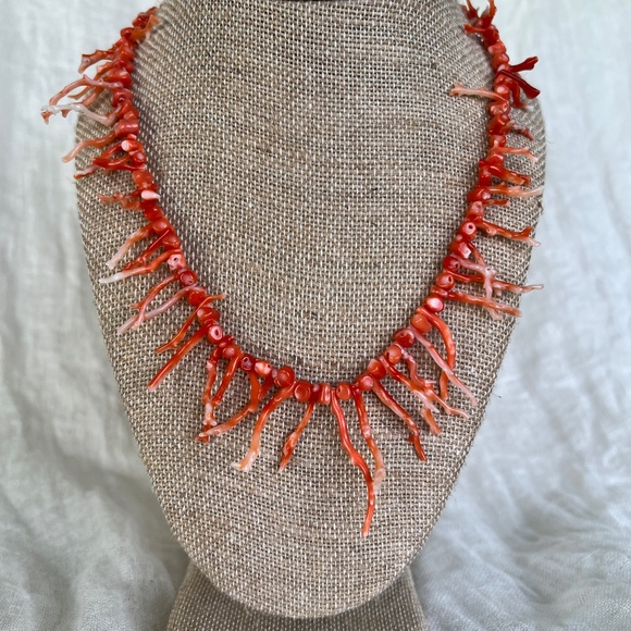 Signed Les Bernard Vintage Salmon Coral Branch Necklace – 28" – 1970s - Picture 6 of 9